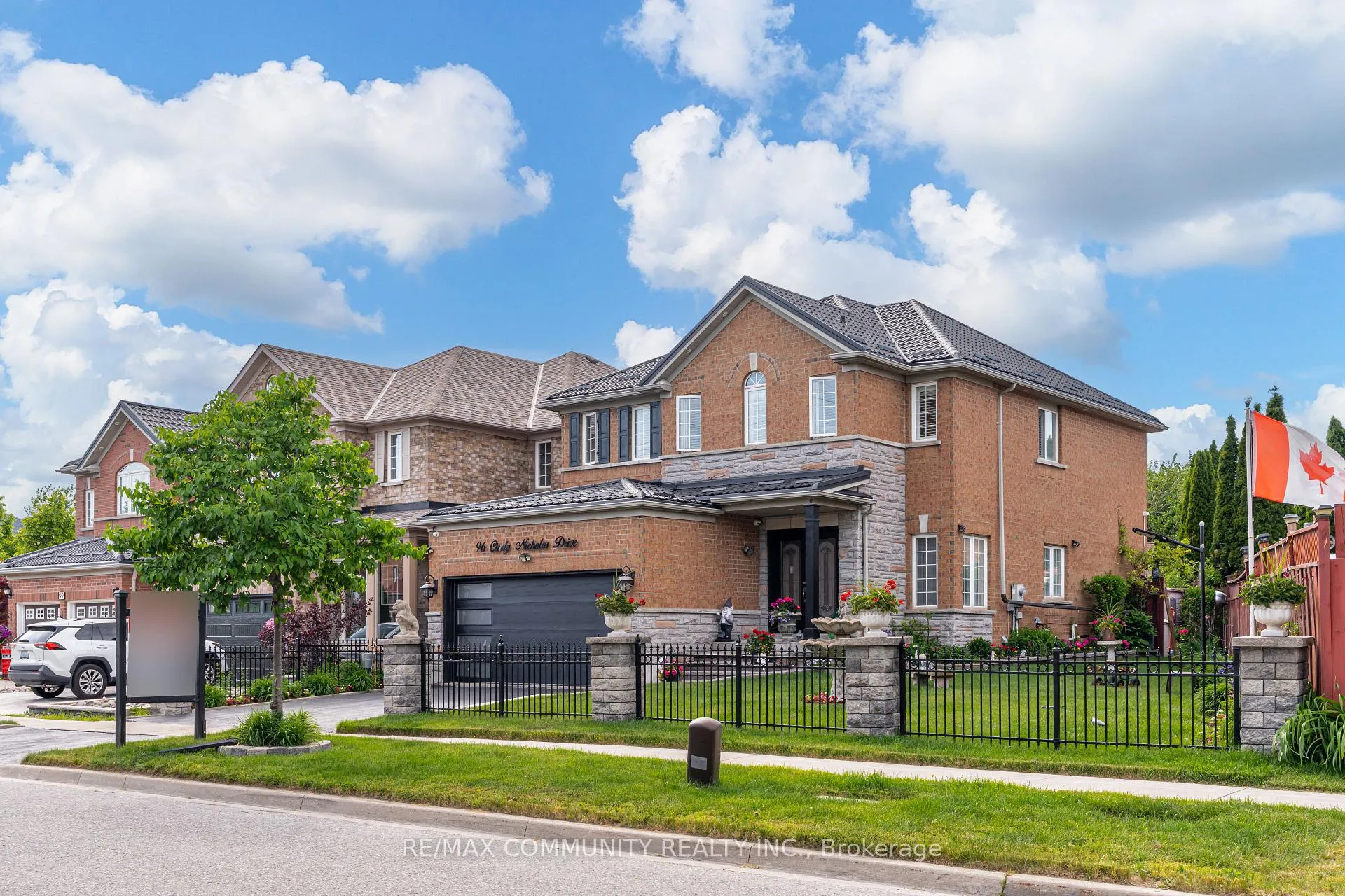 Photo 2 of 96 Cindy Nicholas Drive, Scarborough, Morningside — HOMEH