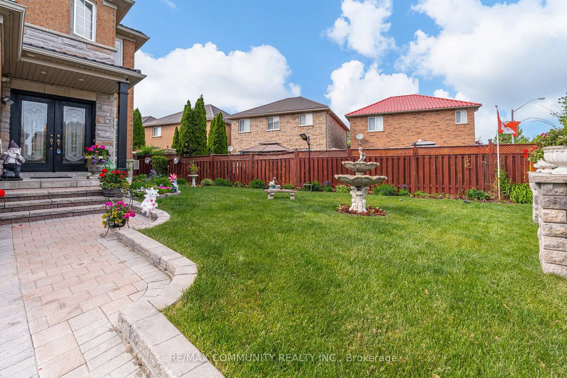 Photo 3 of 96 Cindy Nicholas Drive, Scarborough, Morningside — HOMEH