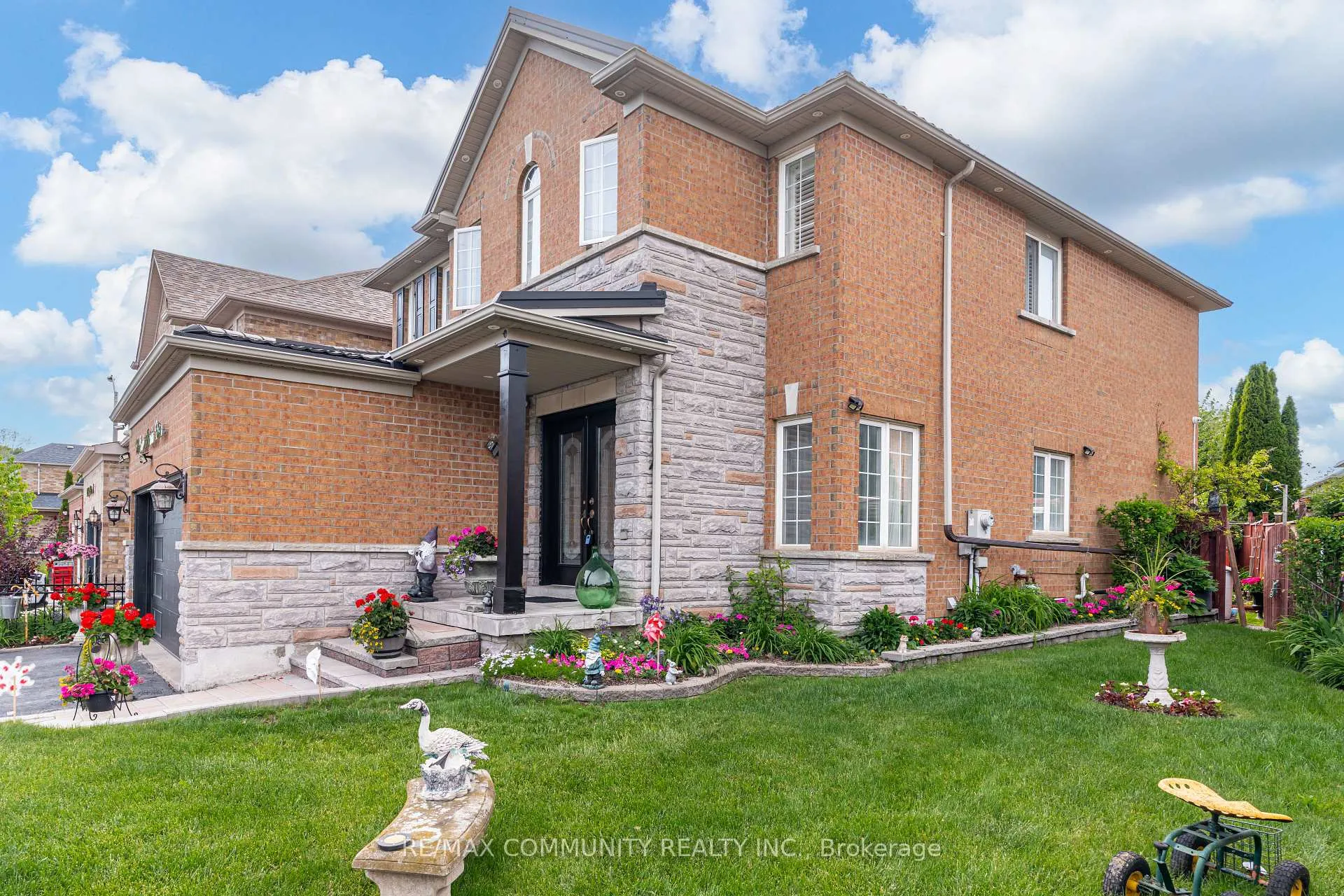 Photo 4 of 96 Cindy Nicholas Drive, Scarborough, Morningside — HOMEH