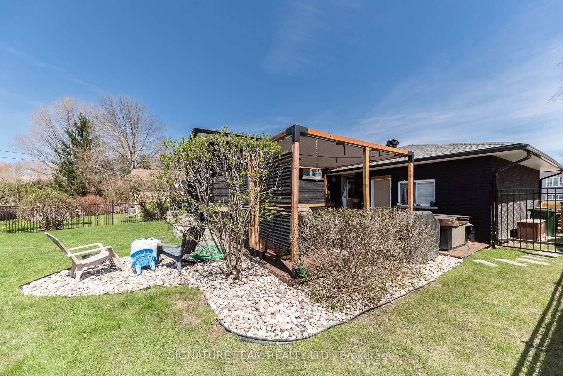 Photo 4 of 130 Noik Drive, Pembroke — HOMEH
