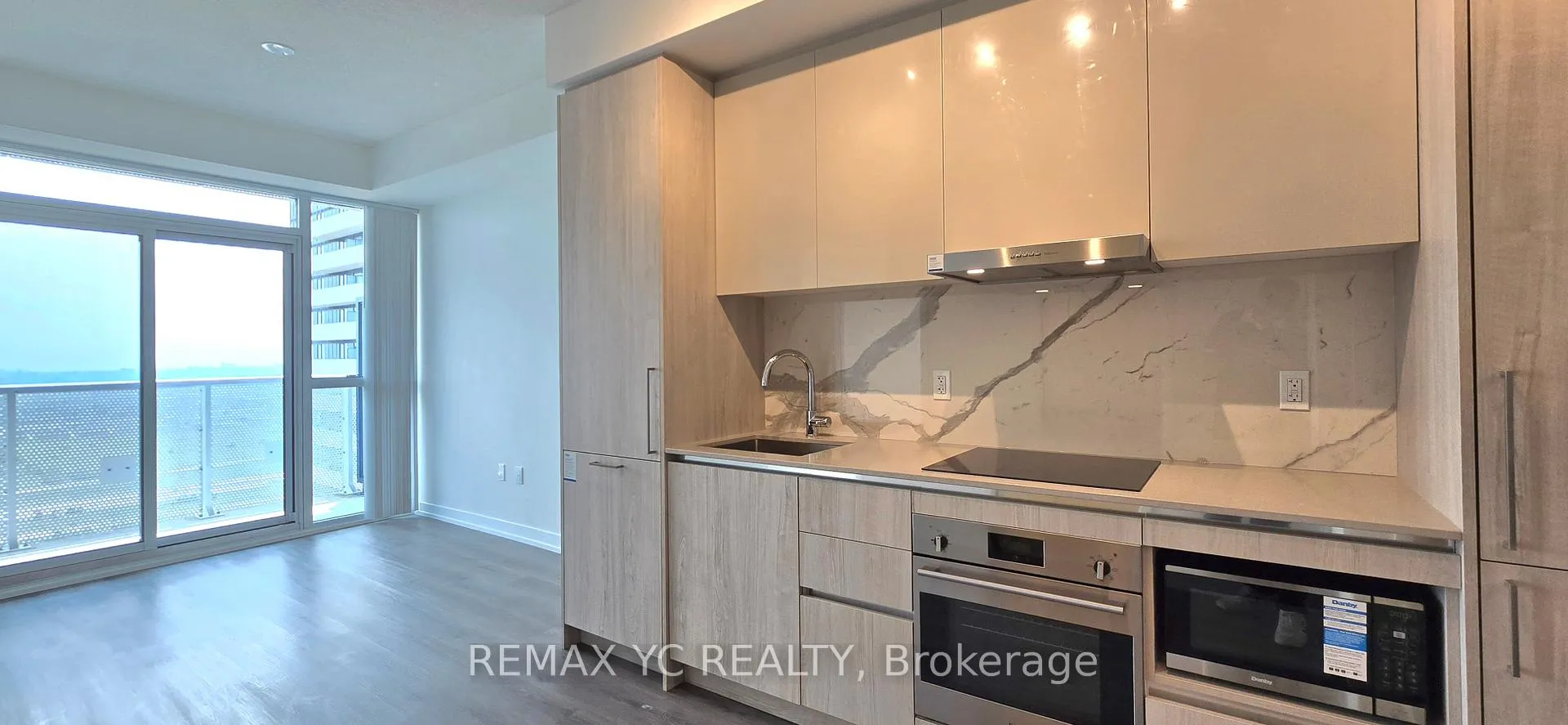 Photo 2 of Unit 4303, 225 Commerce Street, Vaughan, Vaughan Corporate Centre — HOMEH