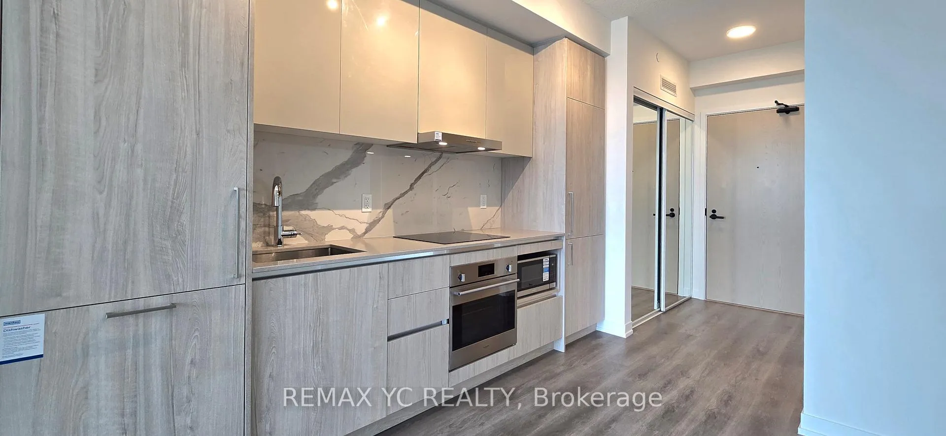 Photo 4 of Unit 4303, 225 Commerce Street, Vaughan, Vaughan Corporate Centre — HOMEH