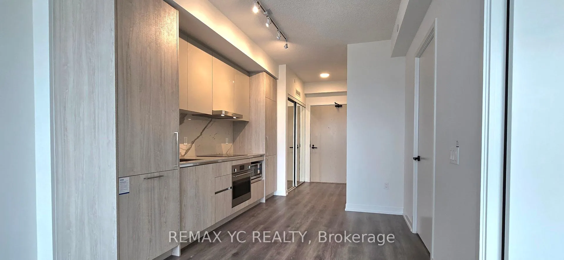 Photo 5 of Unit 4303, 225 Commerce Street, Vaughan, Vaughan Corporate Centre — HOMEH
