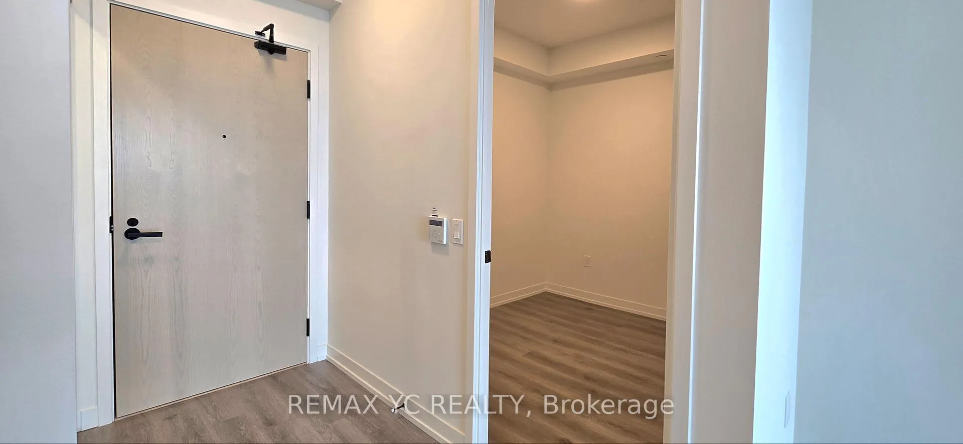Photo 8 of Unit 4303, 225 Commerce Street, Vaughan, Vaughan Corporate Centre — HOMEH