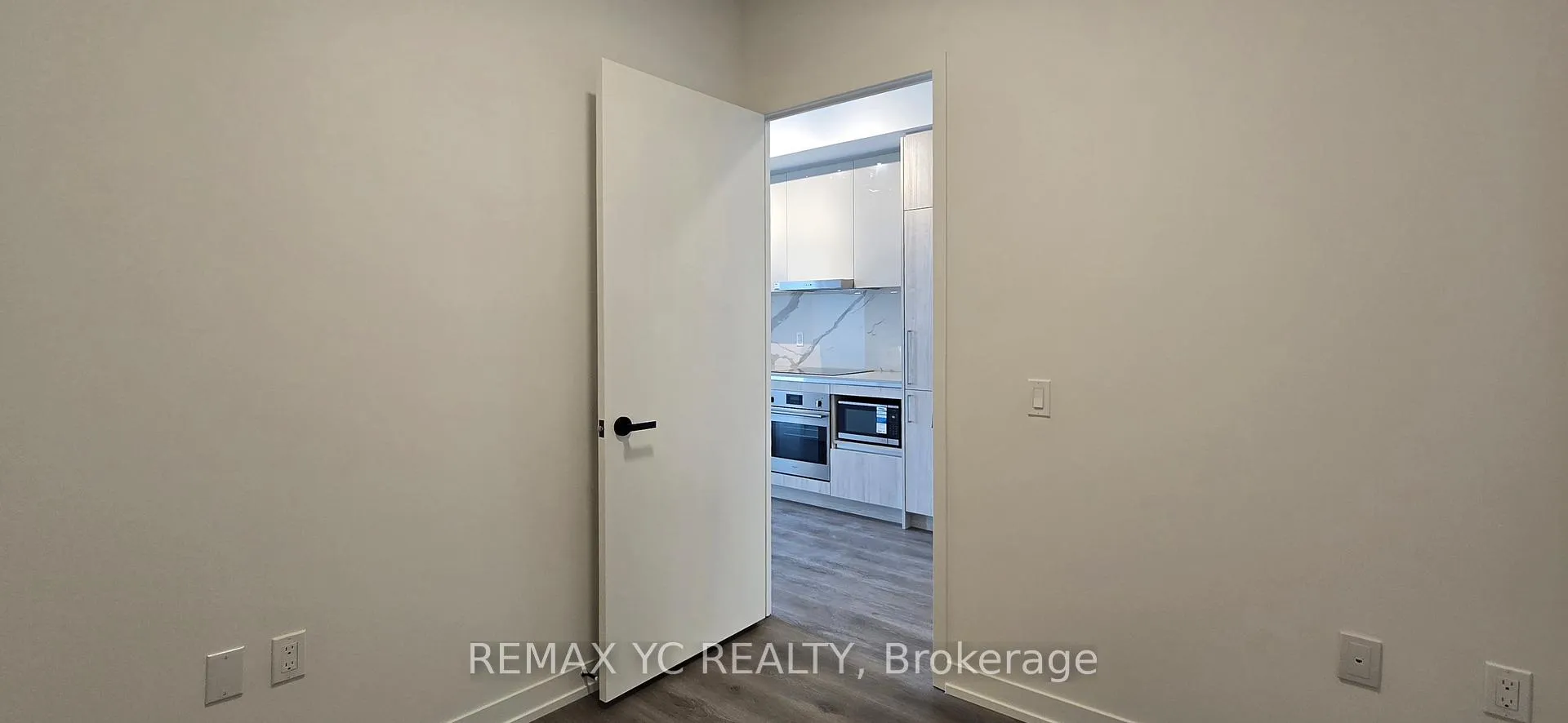 Photo 10 of Unit 4303, 225 Commerce Street, Vaughan, Vaughan Corporate Centre — HOMEH