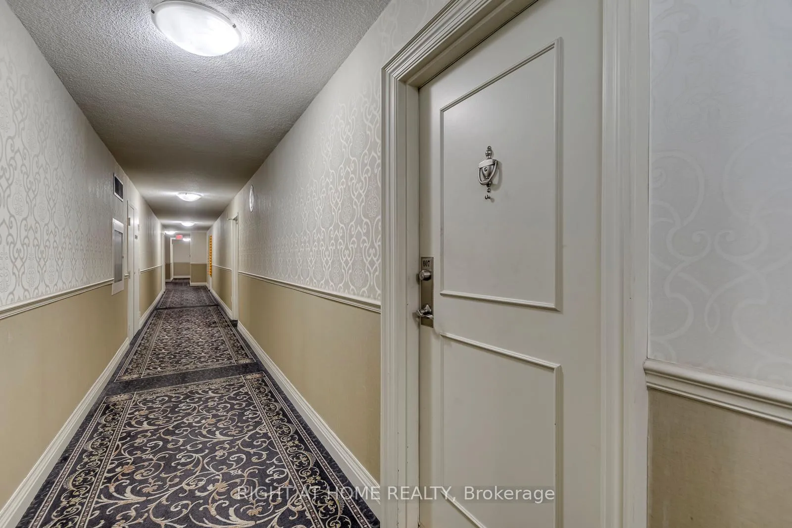 Photo 5 of Unit 607, 50 Elm Drive E, Mississauga, Mississauga Valleys — HOMEH