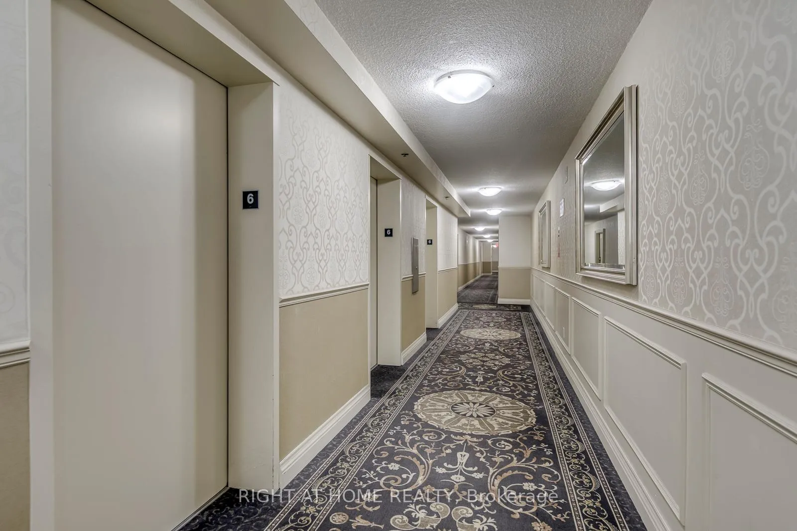 Photo 6 of Unit 607, 50 Elm Drive E, Mississauga, Mississauga Valleys — HOMEH