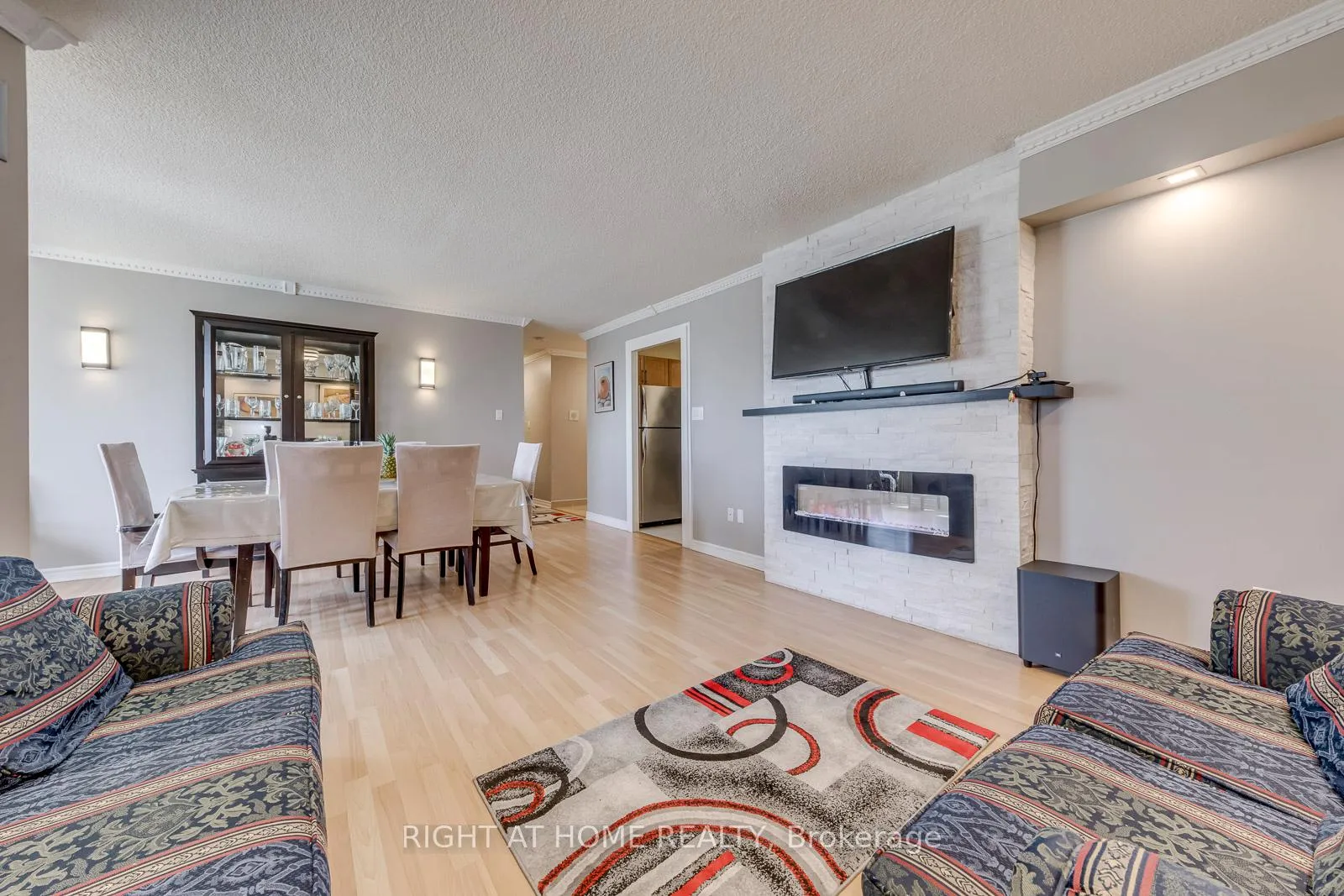 Photo 11 of Unit 607, 50 Elm Drive E, Mississauga, Mississauga Valleys — HOMEH