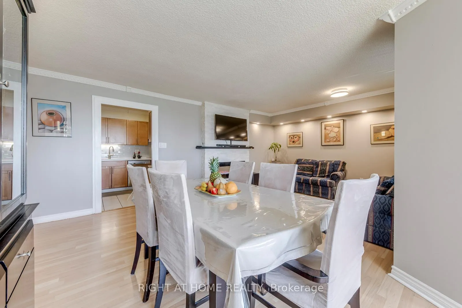 Photo 17 of Unit 607, 50 Elm Drive E, Mississauga, Mississauga Valleys — HOMEH