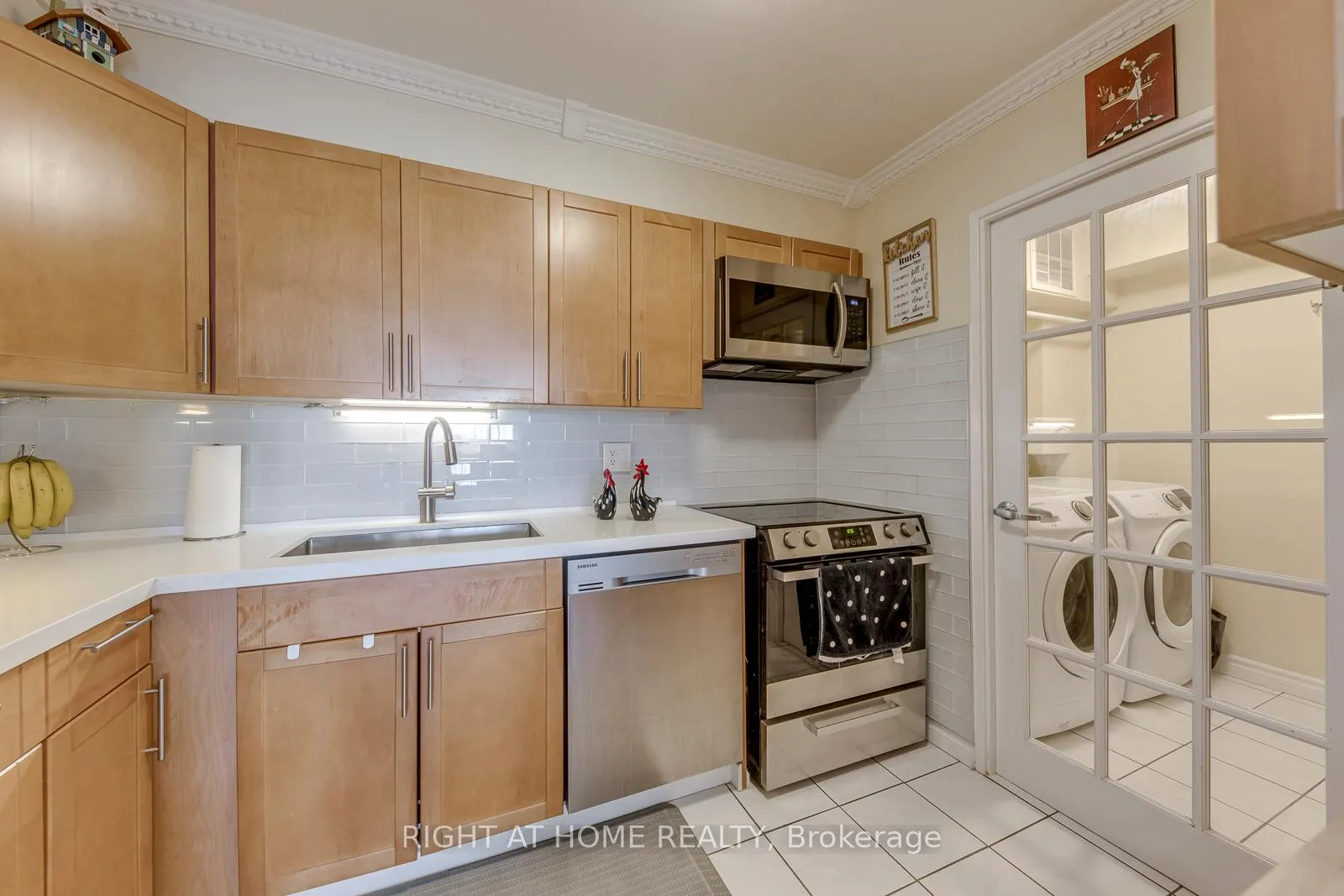 Photo 18 of Unit 607, 50 Elm Drive E, Mississauga, Mississauga Valleys — HOMEH