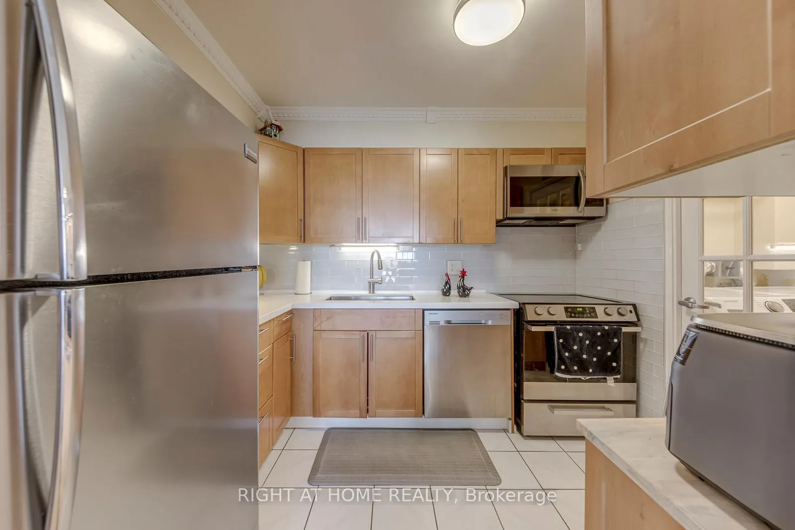 Photo 19 of Unit 607, 50 Elm Drive E, Mississauga, Mississauga Valleys — HOMEH