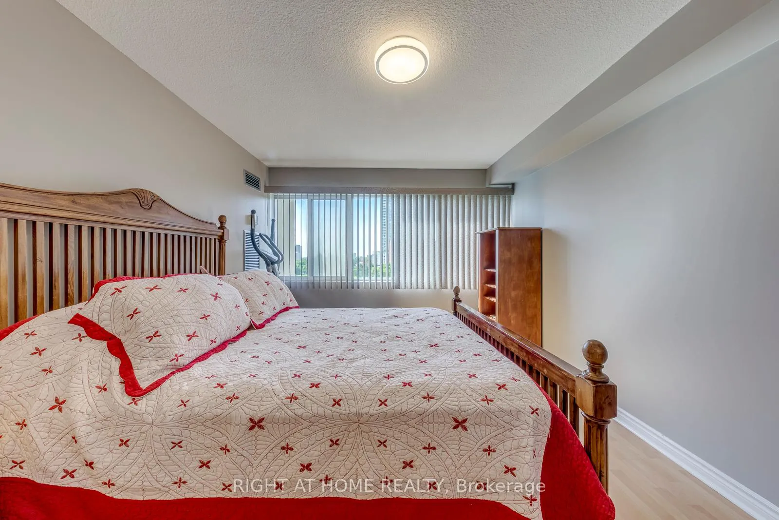 Photo 25 of Unit 607, 50 Elm Drive E, Mississauga, Mississauga Valleys — HOMEH