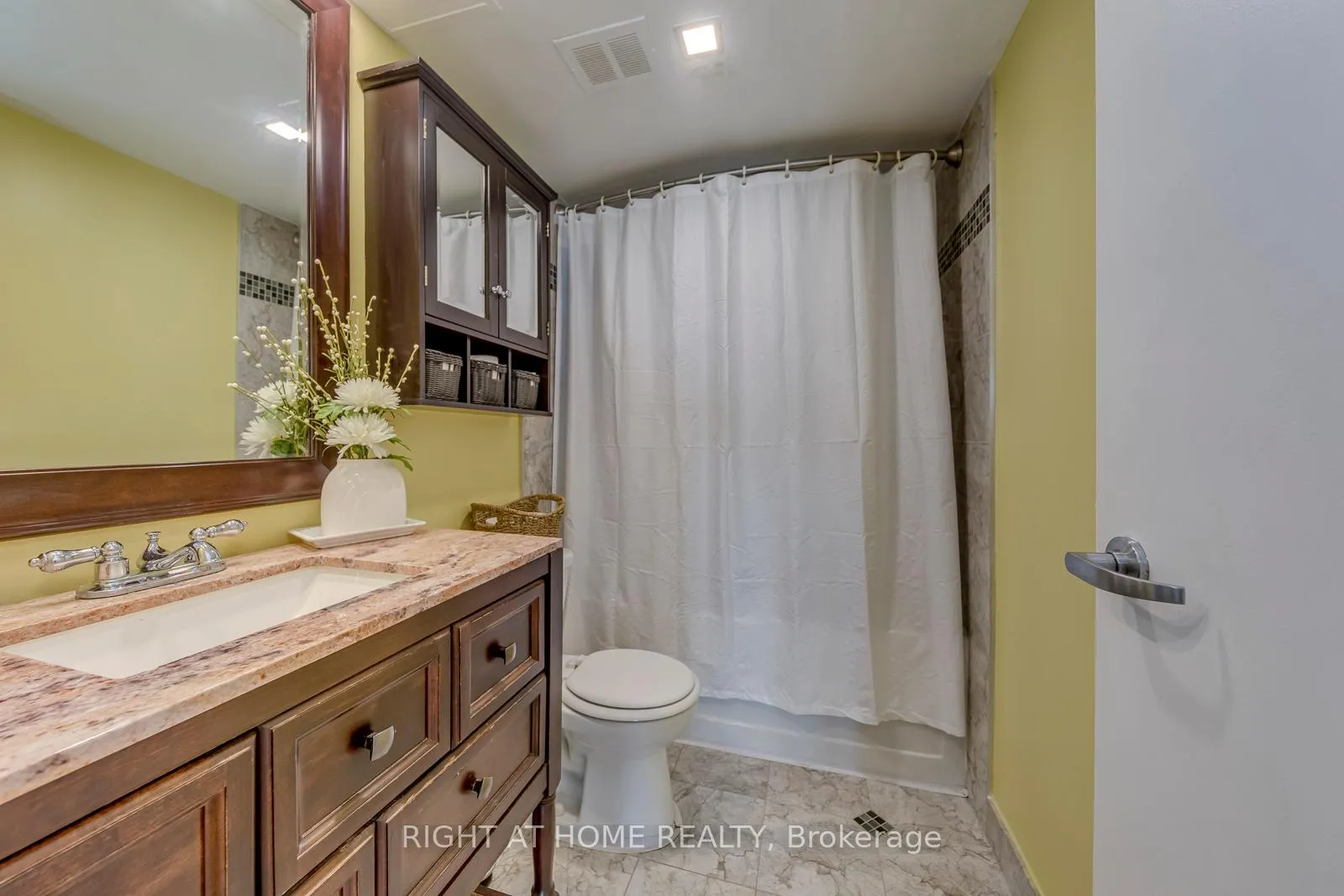 Photo 33 of Unit 607, 50 Elm Drive E, Mississauga, Mississauga Valleys — HOMEH