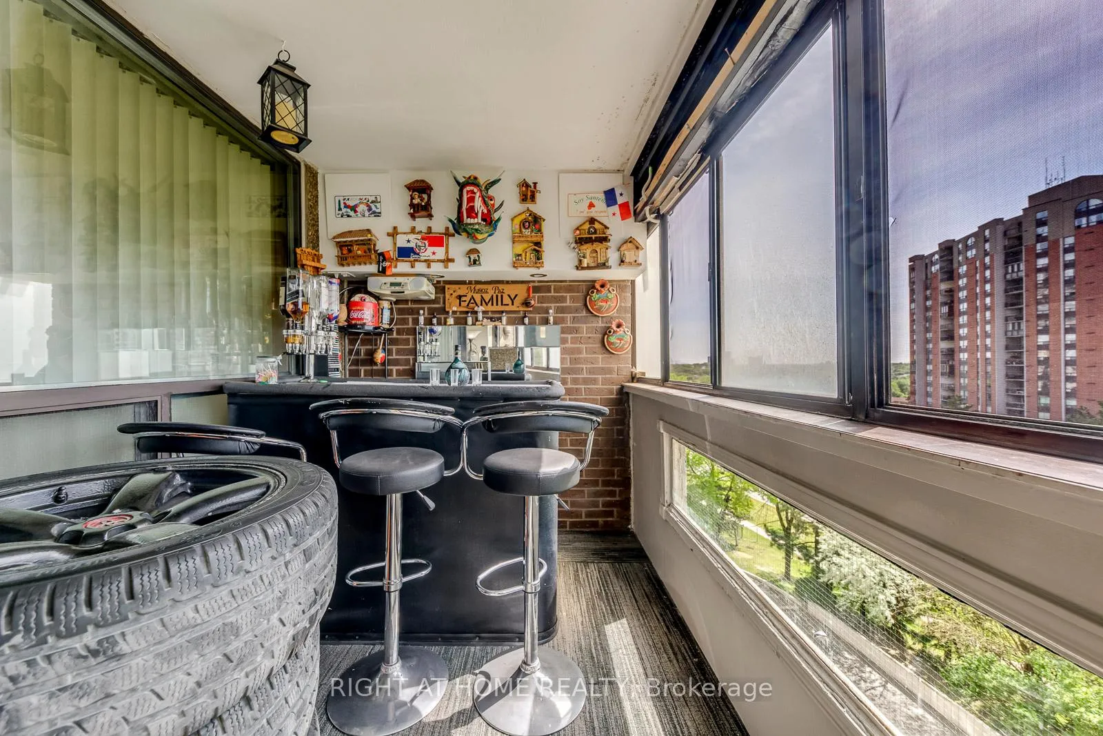Photo 34 of Unit 607, 50 Elm Drive E, Mississauga, Mississauga Valleys — HOMEH