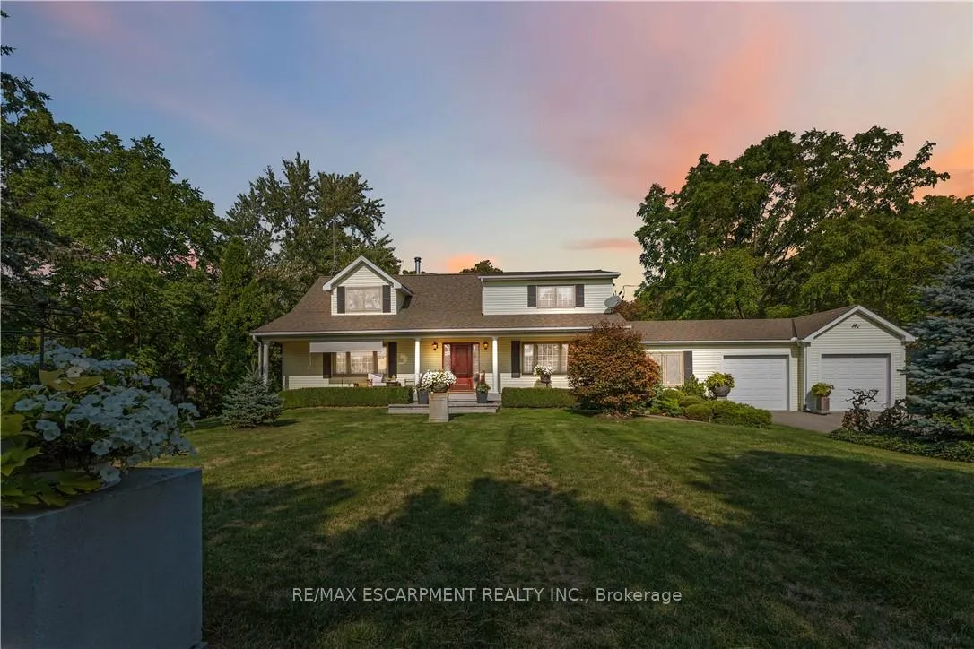 Photo of 493 Ridge Road E