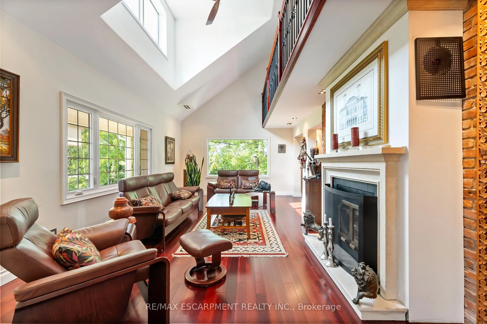 Photo 8 of 493 Ridge Road E, Grimsby, Grimsby Escarpment — HOMEH