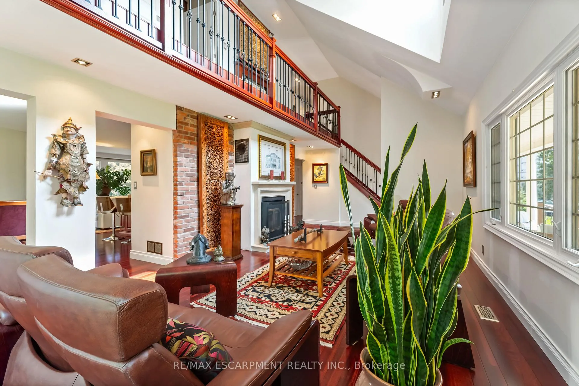 Photo 10 of 493 Ridge Road E, Grimsby, Grimsby Escarpment — HOMEH