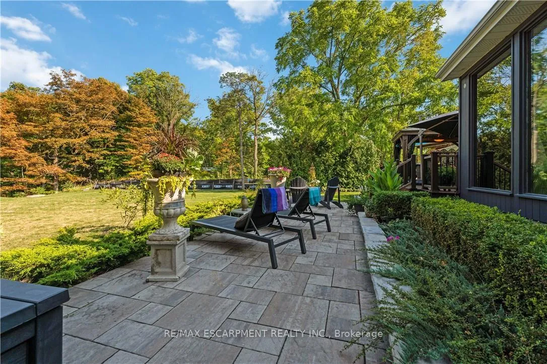Photo 39 of 493 Ridge Road E, Grimsby, Grimsby Escarpment — HOMEH