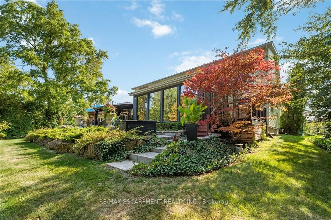 Photo 43 of 493 Ridge Road E, Grimsby, Grimsby Escarpment — HOMEH