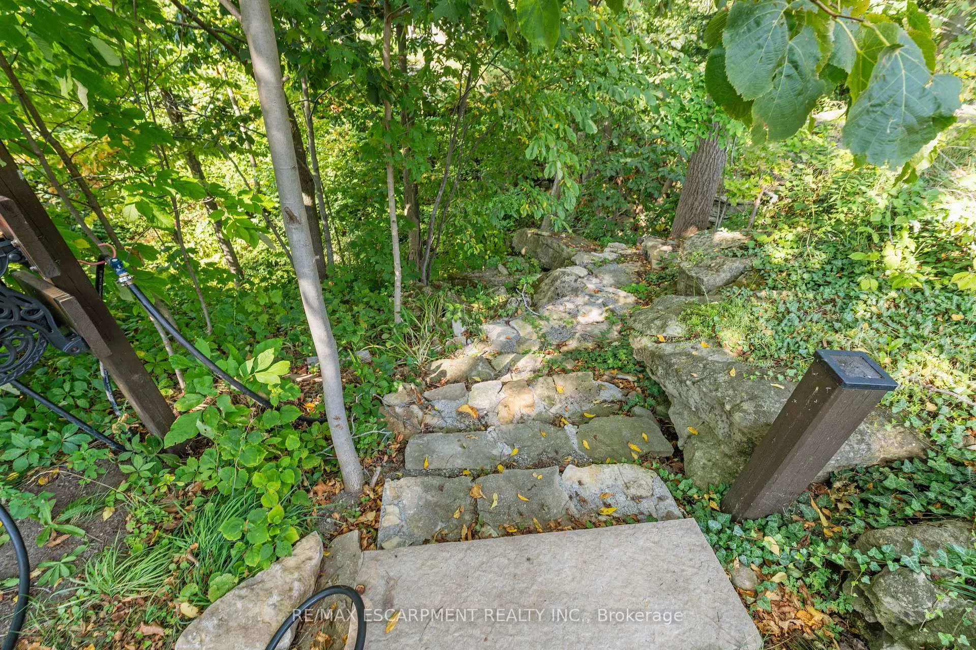 Photo 46 of 493 Ridge Road E, Grimsby, Grimsby Escarpment — HOMEH