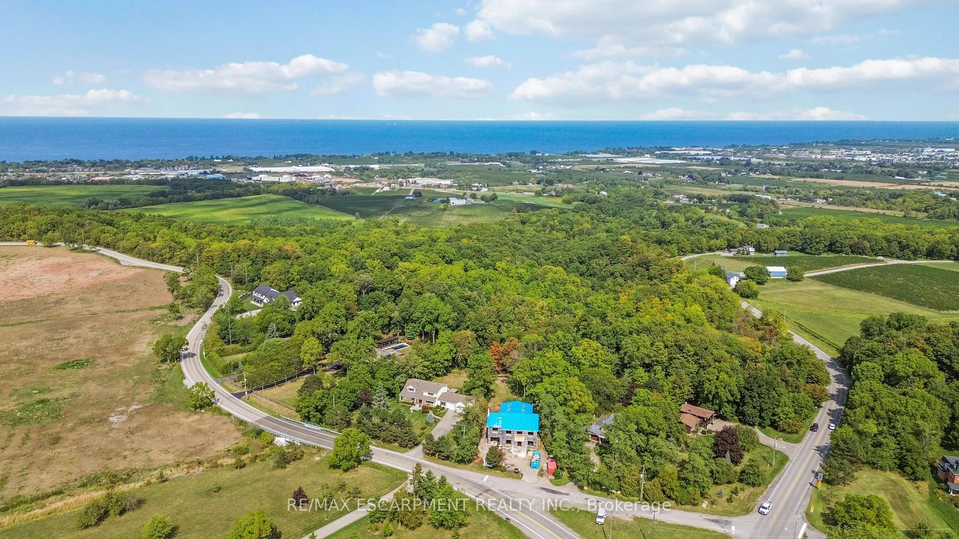 Photo 48 of 493 Ridge Road E, Grimsby, Grimsby Escarpment — HOMEH