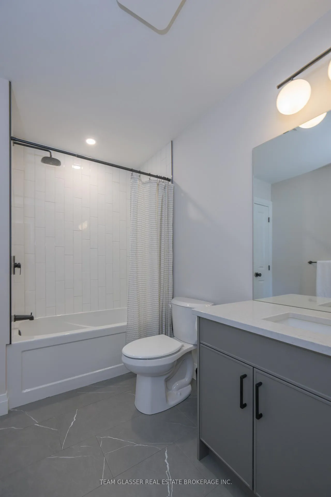 Photo 35 of 71 Allister Drive, Middlesex Centre, Kilworth — HOMEH