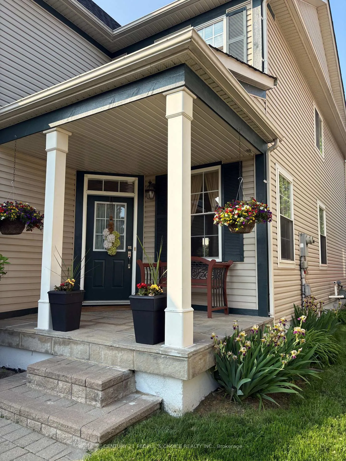 Photo 4 of 7107 Appletree Lane, Mississauga, Meadowvale Village — HOMEH