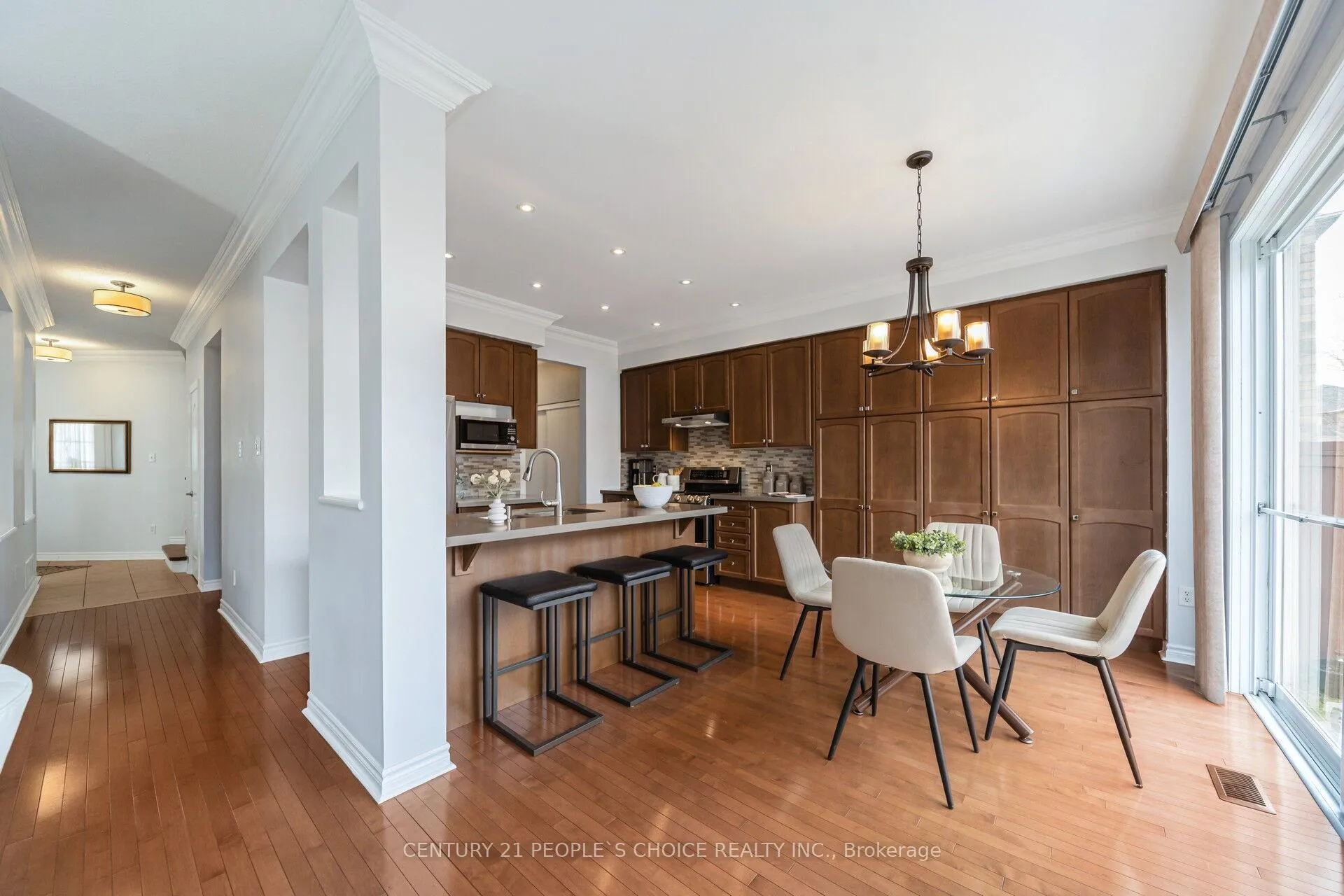 Photo 16 of 7107 Appletree Lane, Mississauga, Meadowvale Village — HOMEH