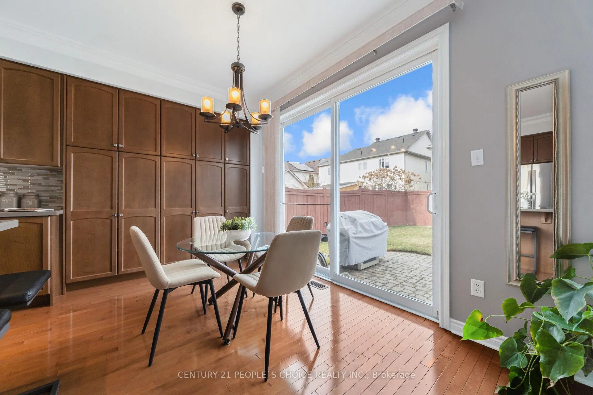 Photo 17 of 7107 Appletree Lane, Mississauga, Meadowvale Village — HOMEH
