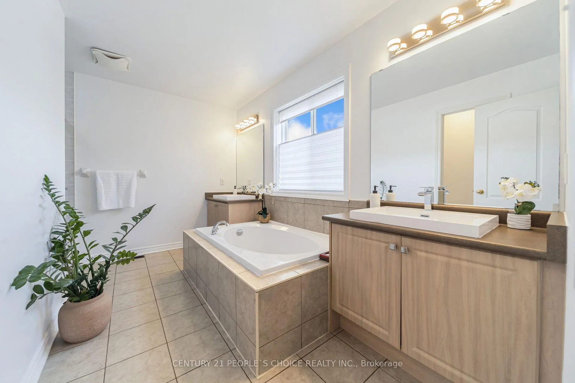 Photo 30 of 7107 Appletree Lane, Mississauga, Meadowvale Village — HOMEH