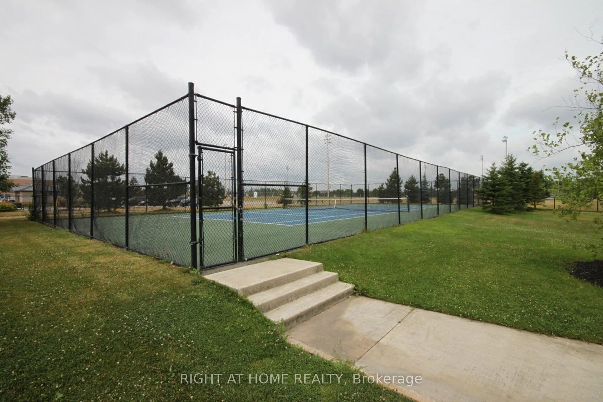 Photo 3 of Unit 1211, 2545 Erin Centre Boulevard, Mississauga, Central Erin Mills — HOMEH