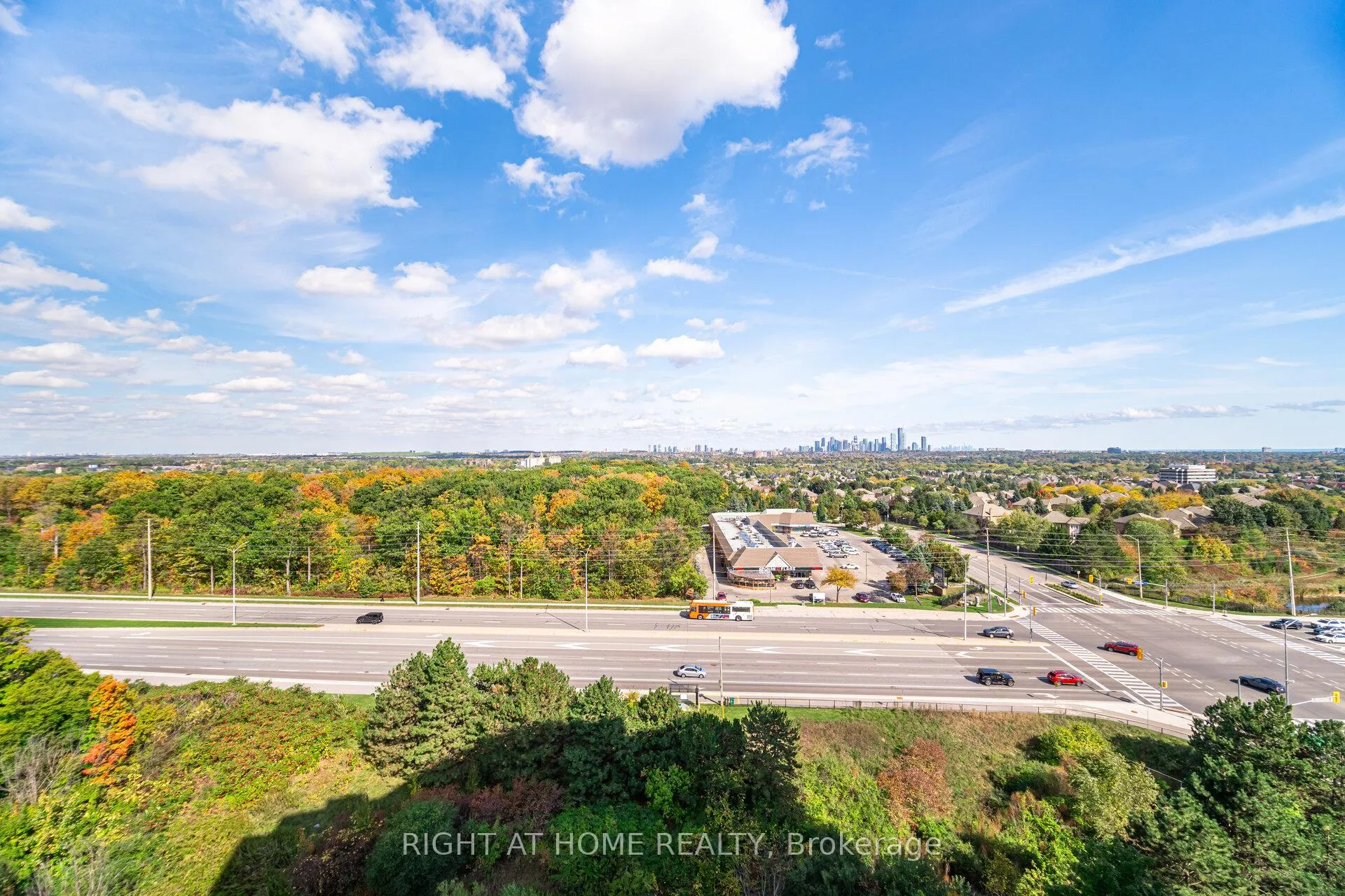 Photo 16 of Unit 1211, 2545 Erin Centre Boulevard, Mississauga, Central Erin Mills — HOMEH