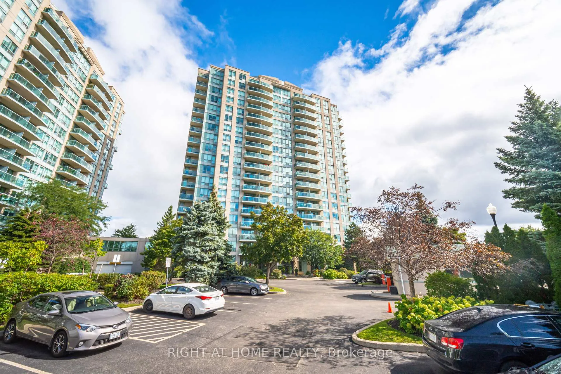Photo 17 of Unit 1211, 2545 Erin Centre Boulevard, Mississauga, Central Erin Mills — HOMEH