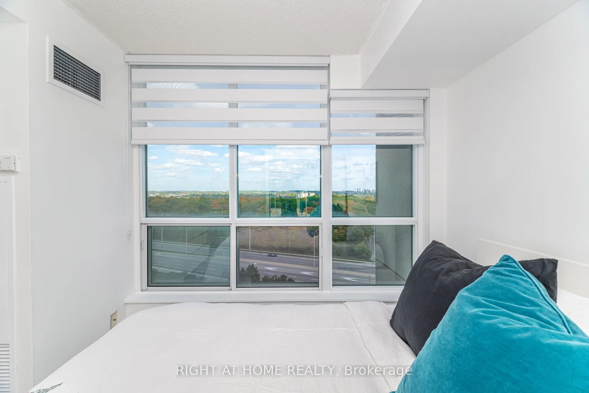 Photo 27 of Unit 1211, 2545 Erin Centre Boulevard, Mississauga, Central Erin Mills — HOMEH