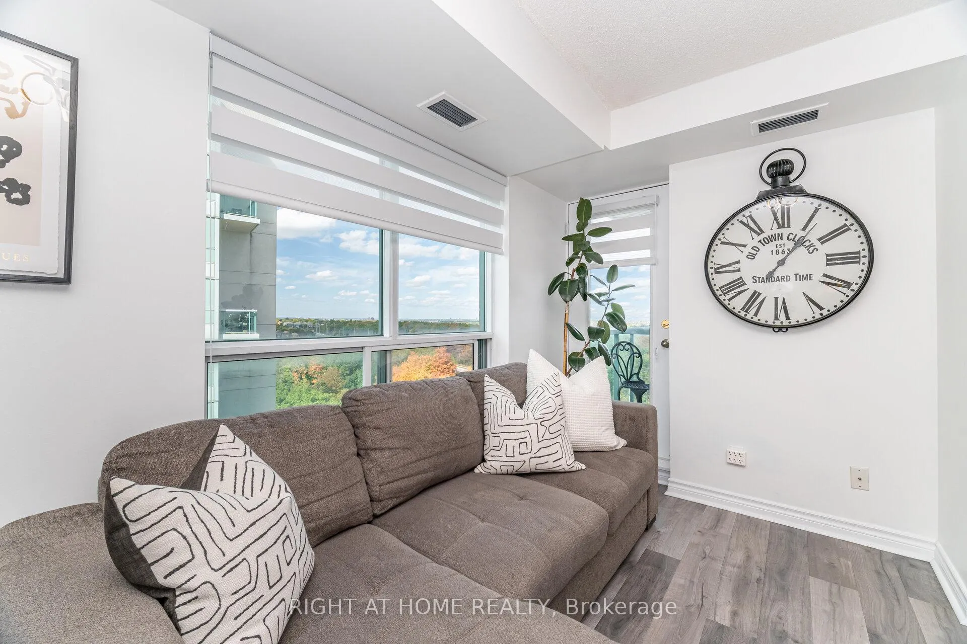 Photo 33 of Unit 1211, 2545 Erin Centre Boulevard, Mississauga, Central Erin Mills — HOMEH