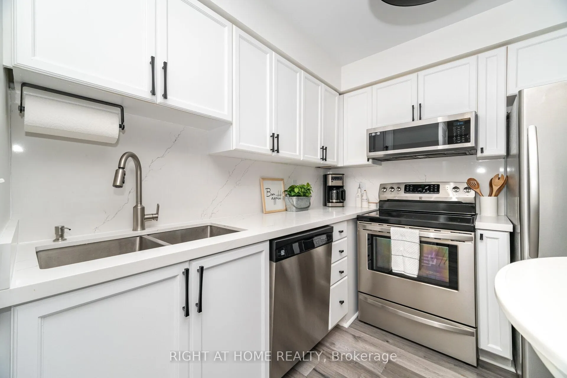 Photo 34 of Unit 1211, 2545 Erin Centre Boulevard, Mississauga, Central Erin Mills — HOMEH