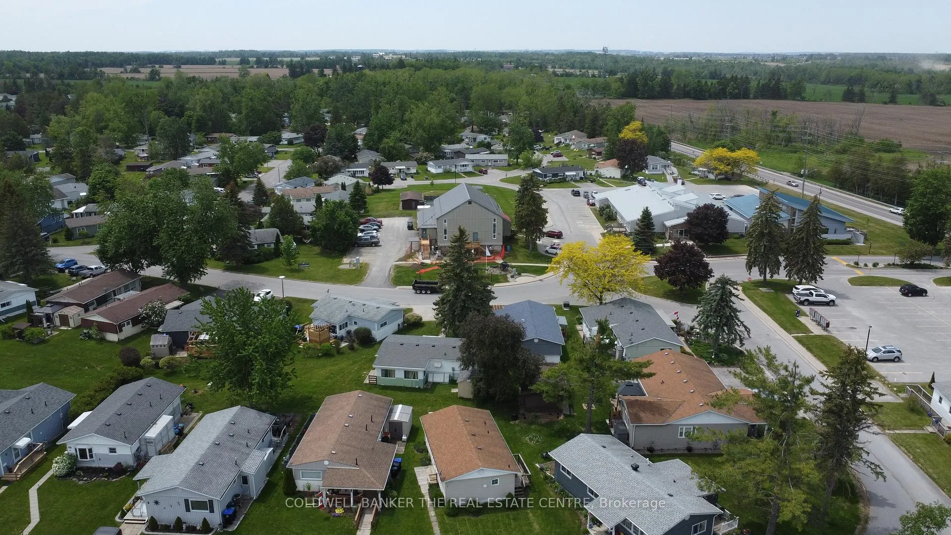Photo 15 of 4 Locust Hill Drive, Innisfil, Rural Innisfil — HOMEH