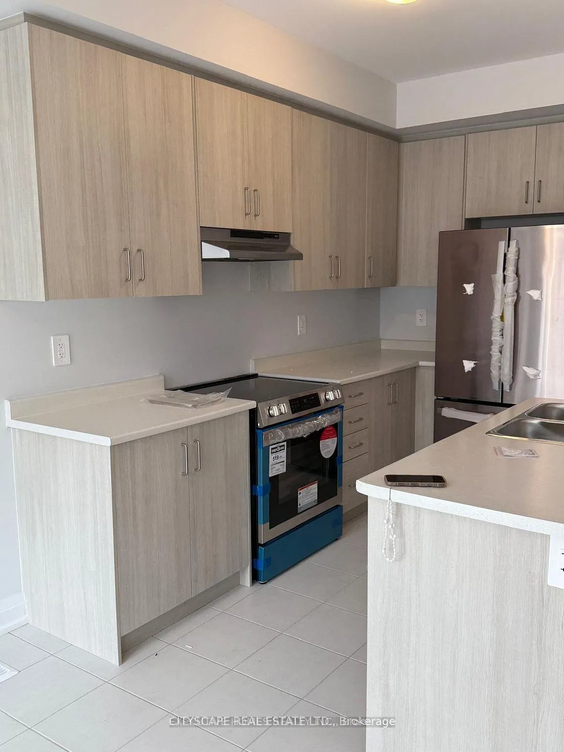 Photo 4 of 18 Walters Street, Kawartha Lakes, Lindsay — HOMEH