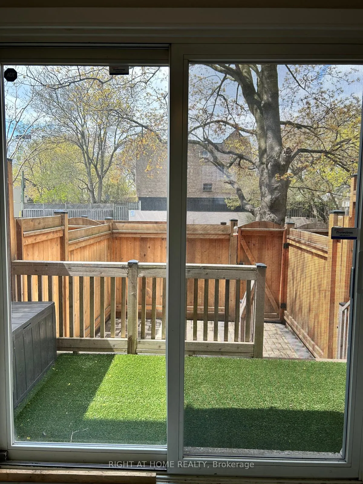 Photo 8 of Unit 2, 1666 Queen Street E, Toronto, The Beaches — HOMEH