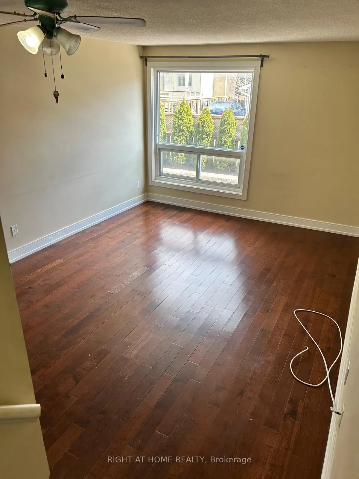 Photo 9 of Unit 2, 1666 Queen Street E, Toronto, The Beaches — HOMEH