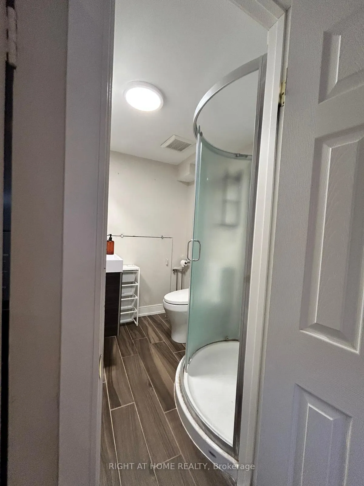 Photo 14 of Unit 2, 1666 Queen Street E, Toronto, The Beaches — HOMEH
