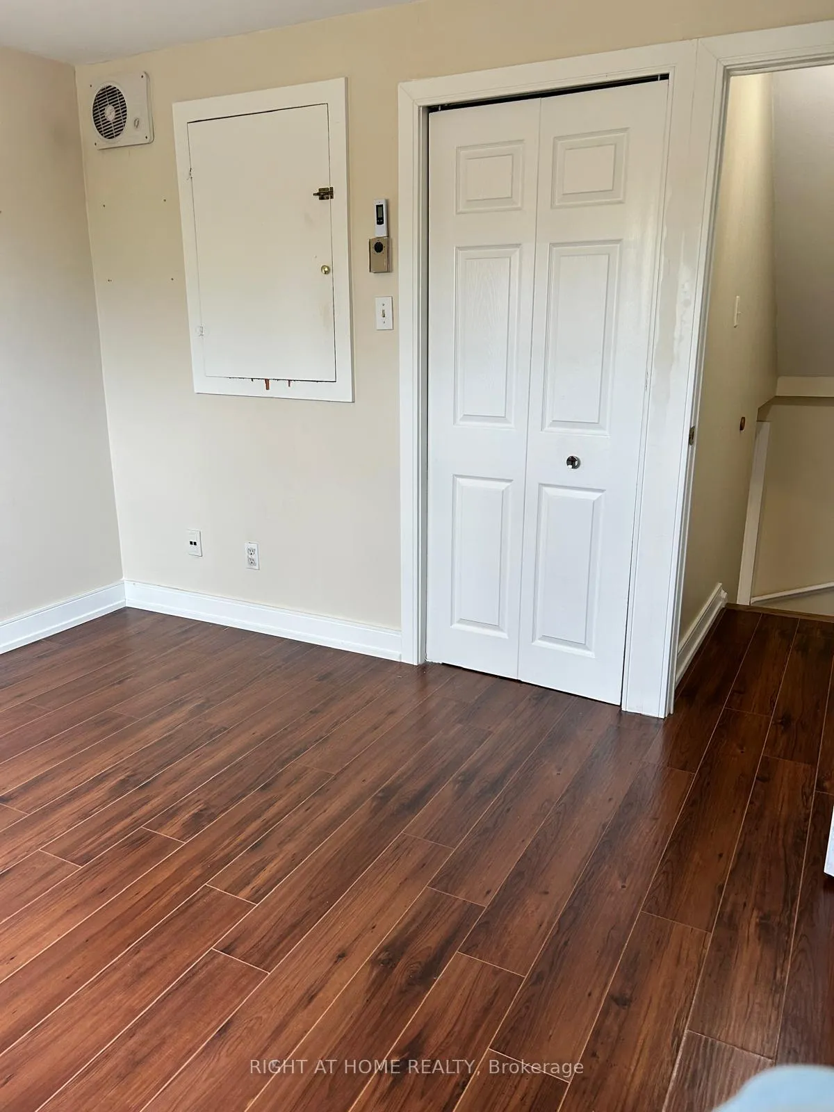 Photo 20 of Unit 2, 1666 Queen Street E, Toronto, The Beaches — HOMEH