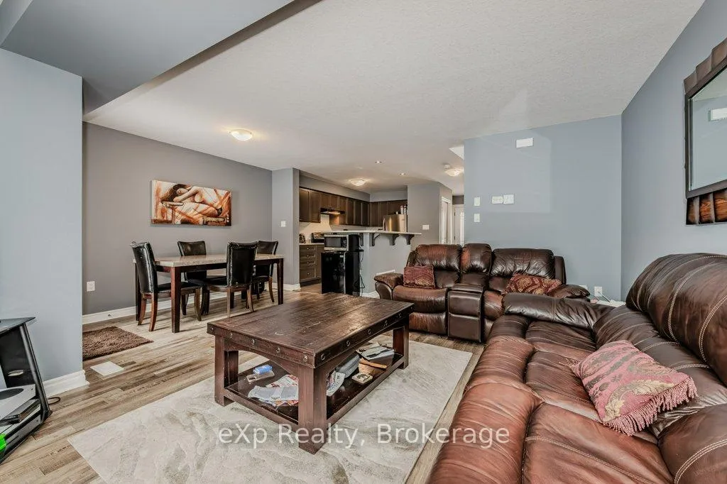 Photo 10 of 55 Laughland Lane, Guelph, Pineridge/Westminster Woods — HOMEH