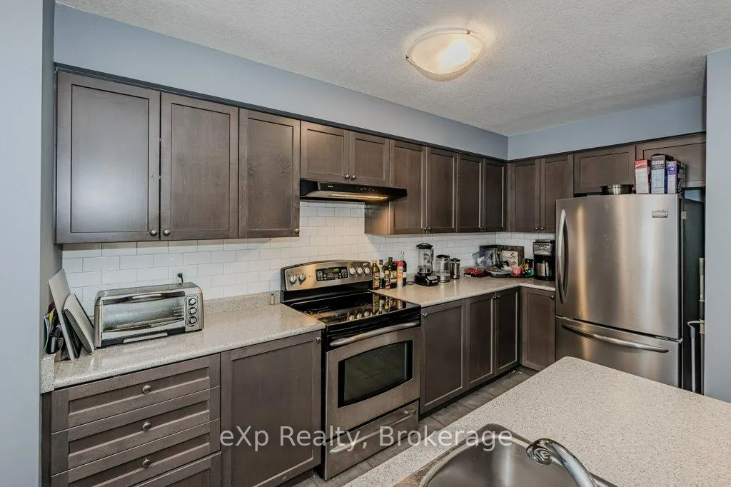 Photo 12 of 55 Laughland Lane, Guelph, Pineridge/Westminster Woods — HOMEH