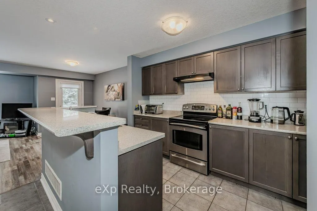 Photo 15 of 55 Laughland Lane, Guelph, Pineridge/Westminster Woods — HOMEH