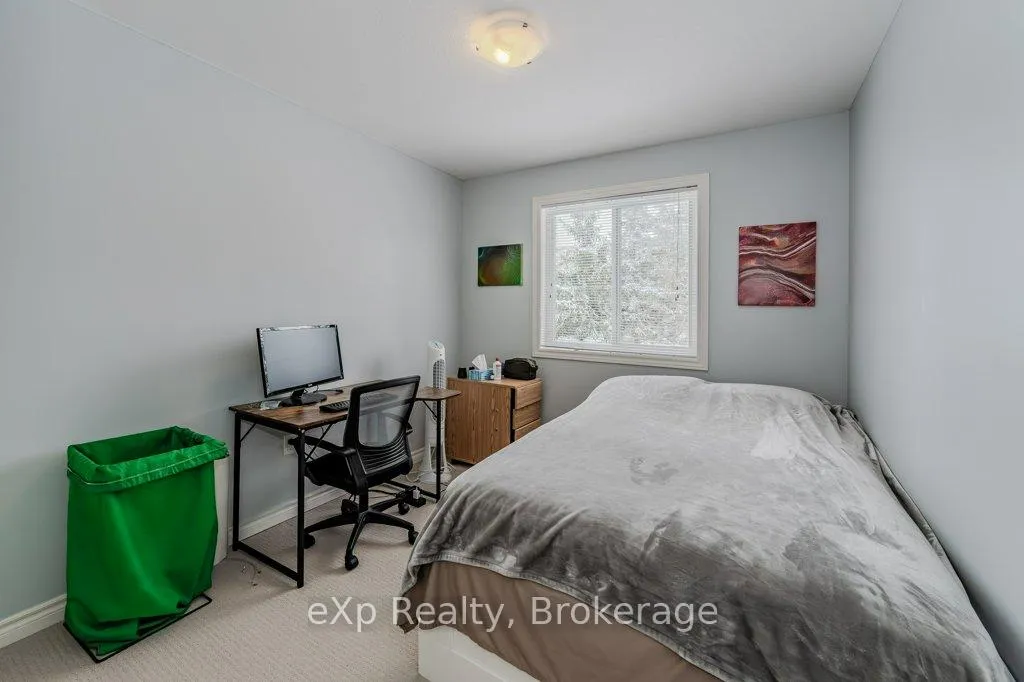 Photo 27 of 55 Laughland Lane, Guelph, Pineridge/Westminster Woods — HOMEH
