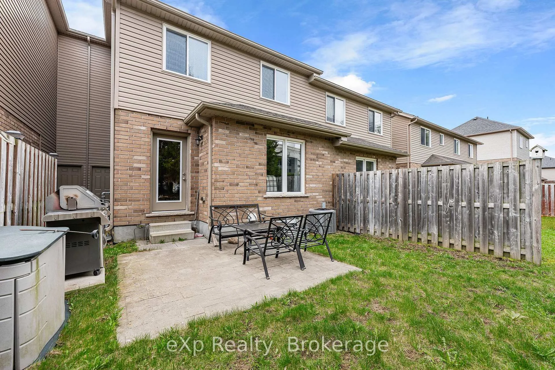 Photo 32 of 55 Laughland Lane, Guelph, Pineridge/Westminster Woods — HOMEH