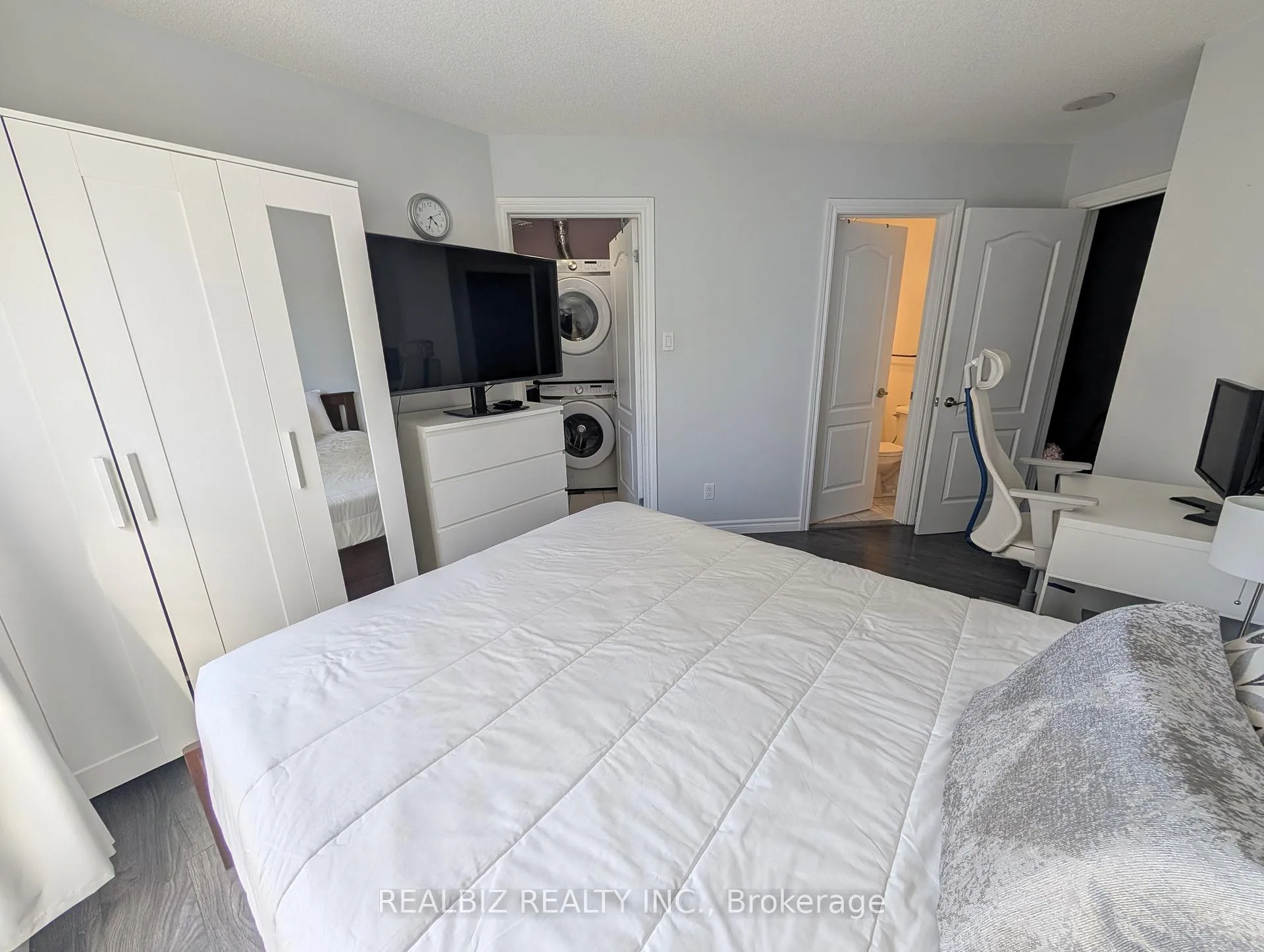 Photo 16 of Unit 512, 135 James Street S, Hamilton, Corktown — HOMEH