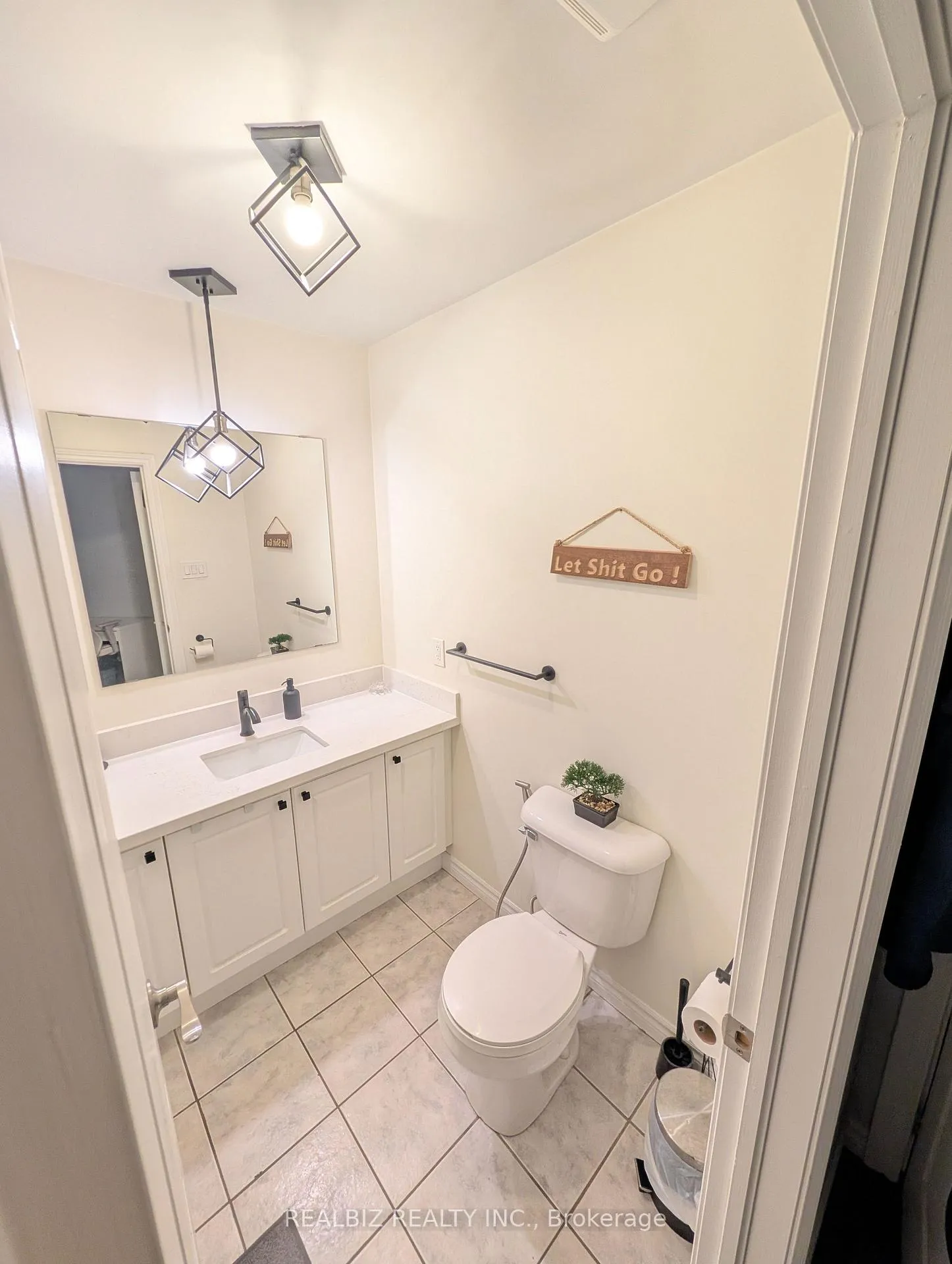 Photo 18 of Unit 512, 135 James Street S, Hamilton, Corktown — HOMEH