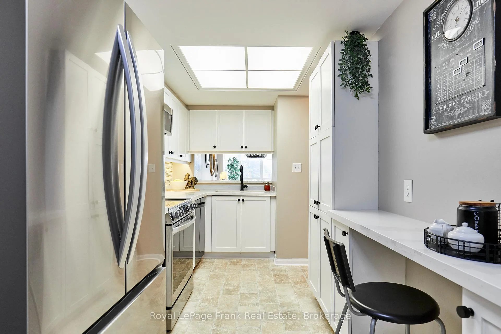 Photo 10 of Unit 307, 712 Rossland Road E, Whitby, Pringle Creek — HOMEH